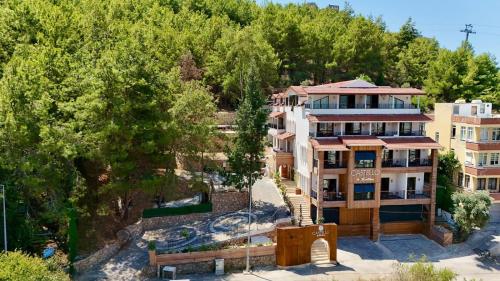Castello By Mediterra Hotel