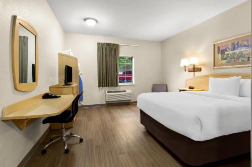 Suburban Studios Morgantown - Hotel