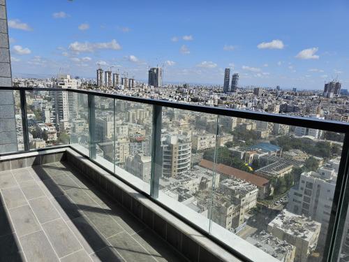 High sea luxury apartment in Bat Yam
