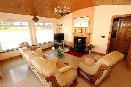sala de TV, Beezies Self Catering Cottages in Sligo City Center