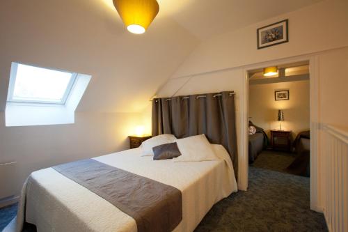 2 bedrooms, 5 beds