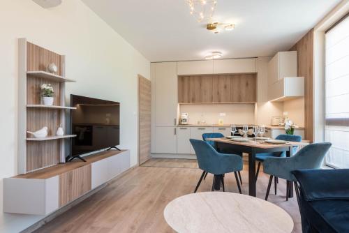 Ivy - Lux Apartment with Parking & Pool in Azur Panorama, Sveti Konstantin i Elena (fotografie 7)