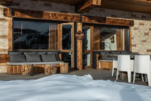 Exterior view, Chalet D'albiez in Saint-Jean-de-Maurienne