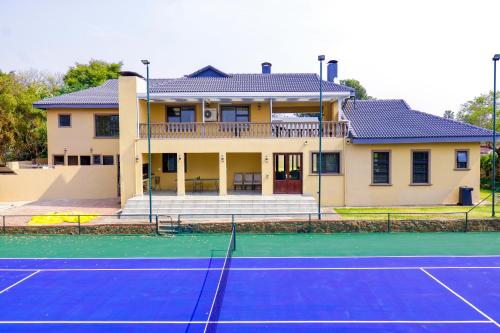Bryanston Homely Escape