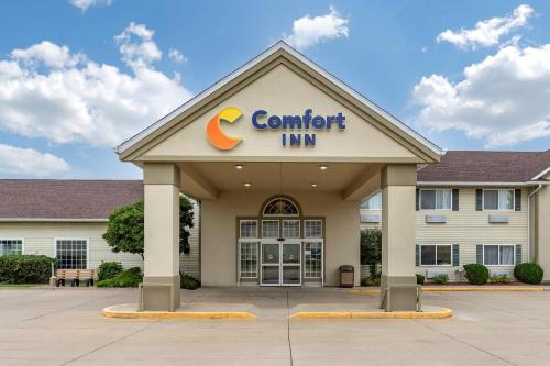 . Comfort Inn Dyersville Near the Field of Dreams