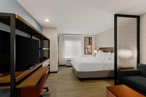 Everhome Suites Portsmouth - Newington