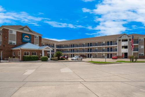 Suburban Extended Stay Hotel Biloxi North Area - image 26