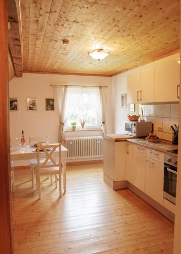 Ferienwohnung im Landhausstil in Winkel (Eifel)
