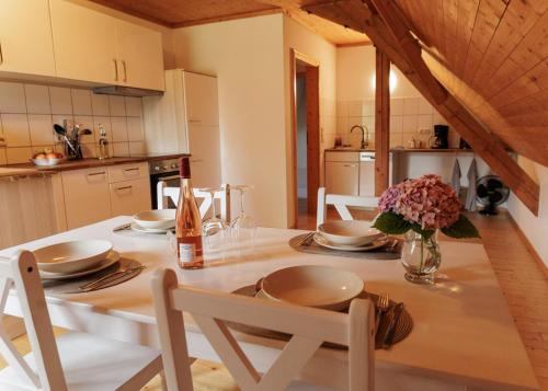 Ferienwohnung im Landhausstil in Winkel (Eifel)