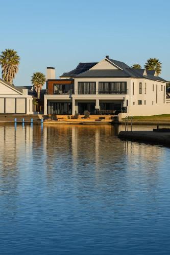 1442 Marina by Double Portion