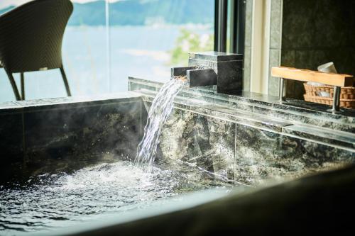 Hot spring bath, THE HIRAMATSU HOTELS & RESORTS ATAMI in Atami Castle