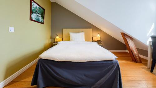 Double or twin room, sea view
