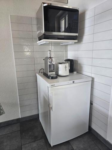 kuhinja, Casa Santa Barbara by HolAp SA in Brione sopra Minusio