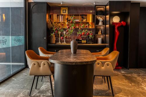 The Signature Hotel Saigon - 편의 시설/서비스