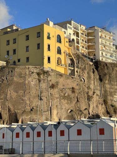 Dipintoditurchese, appartamento sul mare di Sorrento in Meta
