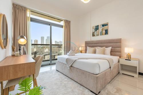 Walking Distance to Circle Mall and Community Parks, 18 Minute Drive to Dubai Marina and JBR Beach, Crystal Residence, JVC by Deluxe Holiday Homes, Dubai (photo 3)