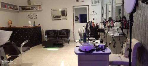 Lobi, Cutting Edge Guest House in Kunkujang Jattaya