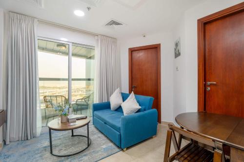 Modern 1BR with City View - Balcony - Near Metro, Dubai (photo 3)