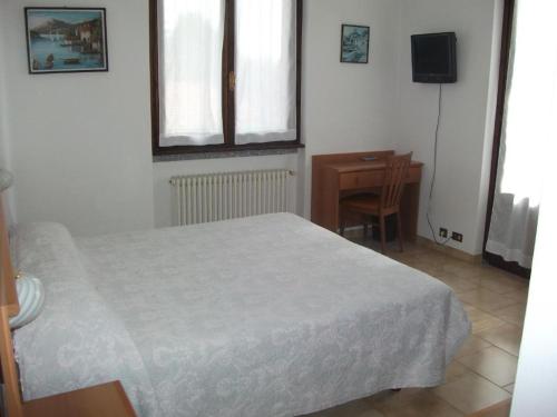 1 double bed
