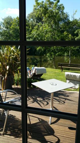 . Logis Auberge De La Riviere