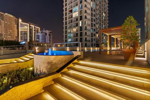 Inviting Dubai Marina Studio near Beach and Canal, Dubai (photo 6)
