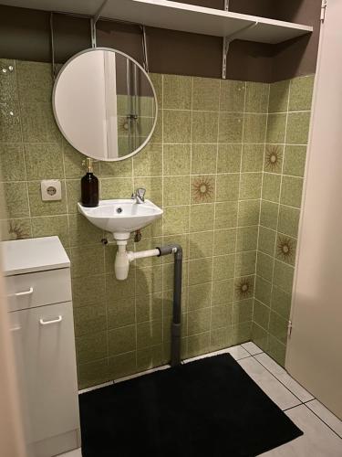 ห้องน้ำ, Entire Villa, free breakfast, free parking in เวลโฮเวน