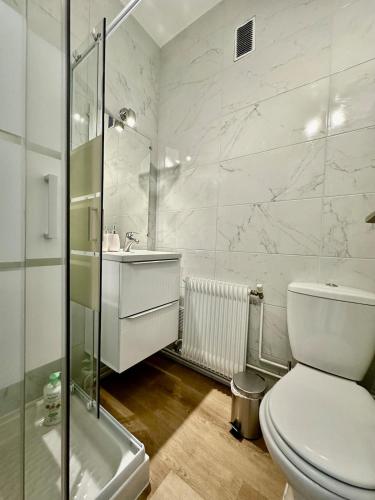 Le petit chartreux in Quartier Capuche-Allies