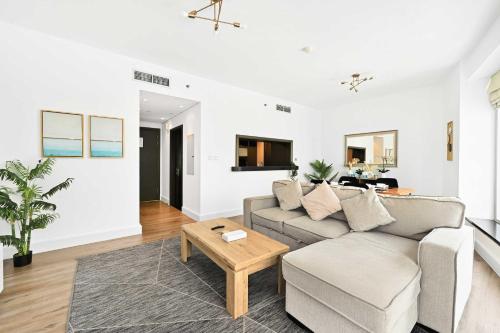 Prime Downtown Burj Khalifa I Sleeps 8, Dubaï (photo 8)
