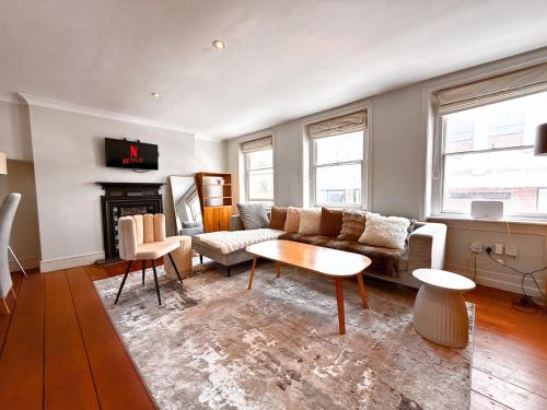 1300ft Fitzrovia Soho 2B2B by Tottenham Court Road Station Elizabeth line & Oxford Street, Londyn (zdjęcie 3)