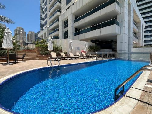 Stylish Marina 1BR High Floor Incredible Views, Дубай (фото 3)
