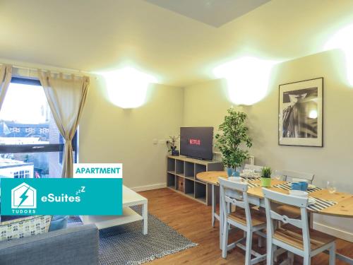 Tudors eSuites - City Center Spacious Apartment - #46JC