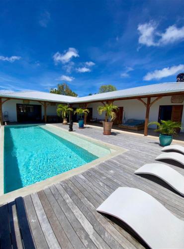 View, Vanille et Vahine FR2PF8AL in Grand-Bourg