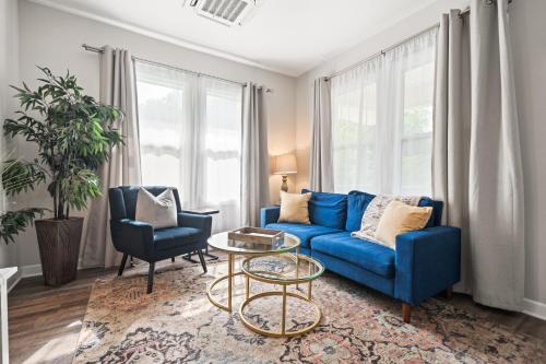 Spring Bungalow - A cozy getaway in downtown Hot Springs! in Hot Springs, USA