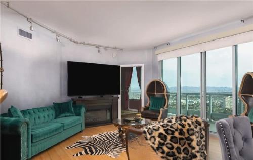 Penthouse Three-Bedroom with Sweeping Strip and Mountain Views, Las Vegas (fotografie 3)