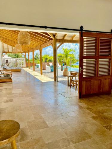 Facilities, Vanille et Vahine FR2PF8AL in Grand-Bourg