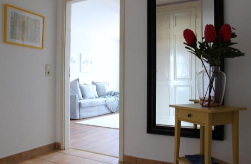 Leon Apartments - image 13