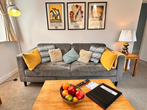 Accommodation Windsor Ltd - The Courtyard - image 11