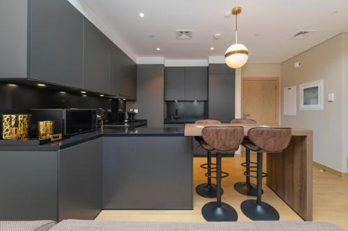 Kitchen, Port de la Mer Luxury Sleeps 4Person near Bungalo34