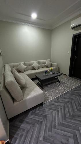 شقه بمطبخ وغرفه وصاله near Nayef bin Abdulaziz herceg nemzetközi repülőtér