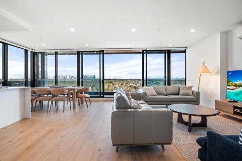 Stylish City-View Apartment with Deluxe Amenities in ألفينغتون