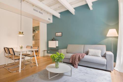 One-Bedroom Superior Apartment with Balcony image 10