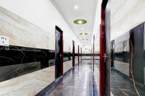 Hotel Nidhivan Dham - Near Janam Bhoomi Mathura  in Mathura
