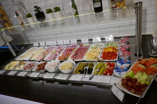 餐飲選擇, 比澤爾酒店 (Hotel Bitzer) in 巴克南