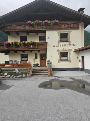 Haus Wiesenheim FW Ötztal in Längenfeld, Österreich