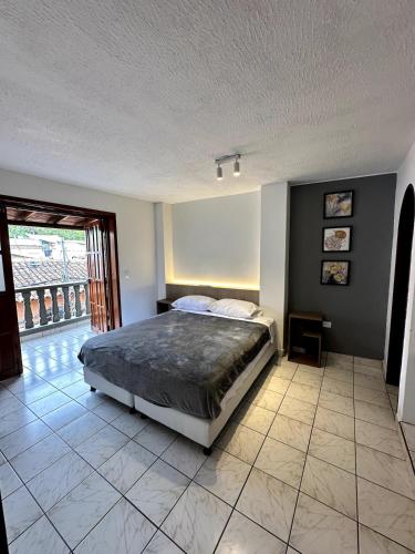 Central Apartment and Spacious balcony, San Gil