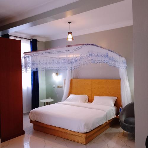 Entebbe Serenity Breeze Apartment 2BR in Lyamutundwe