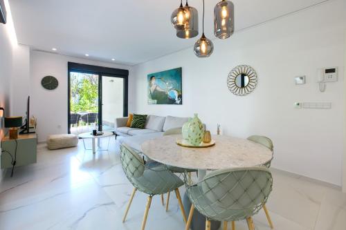 Luxury Apartment Zen - by Welcomely in บาเอีย เด คาเบีย