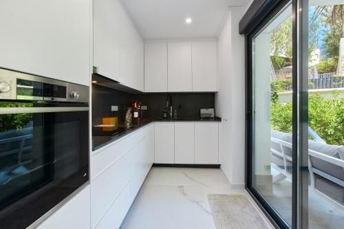 Luxury Apartment Zen - by Welcomely in บาเอีย เด คาเบีย