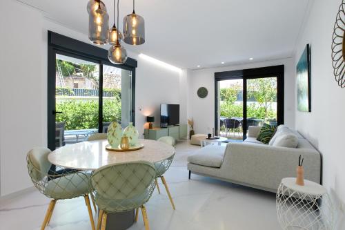 Luxury Apartment Zen - by Welcomely in บาเอีย เด คาเบีย