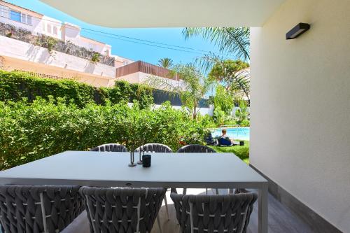 Luxury Apartment Zen - by Welcomely in บาเอีย เด คาเบีย